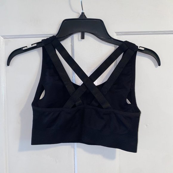 NWOT Black Puma Forever Better Seamless Sports Bra - Picture 2 of 8